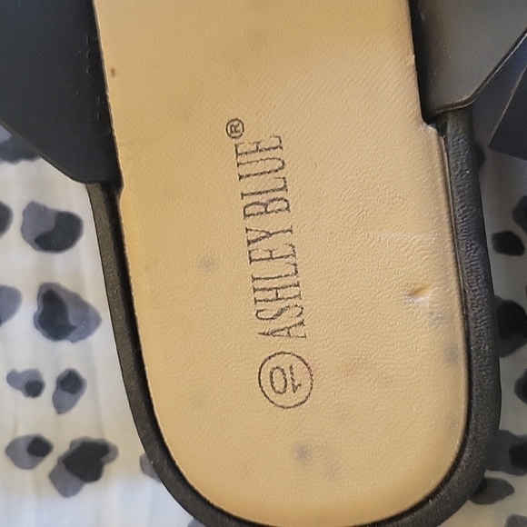 NWT New Ashley Blue bling sandals - Picture 3 of 6